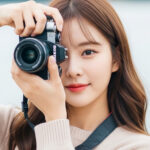 여행지에서 카메라로 사진을 찍는 순간