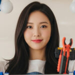 전등 교체하는 모습